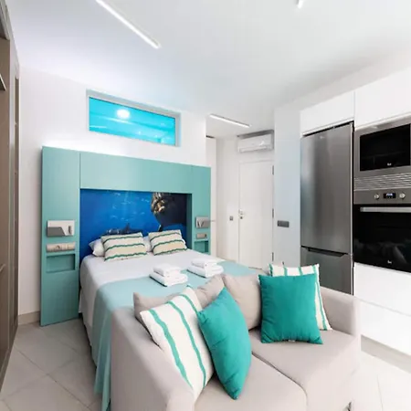 Studio In Apartment *